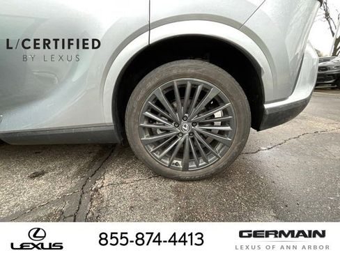 Used 2024 Lexus RX 350h w/ Accessory Package (Z1) image 25