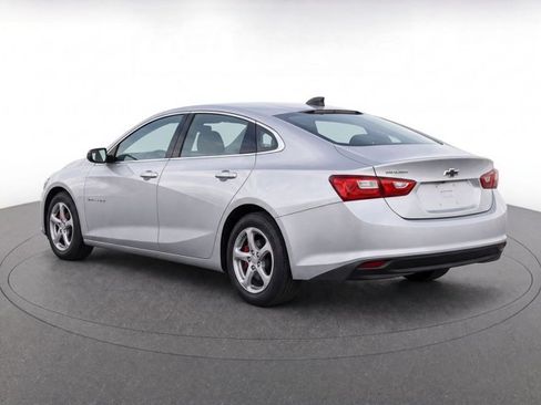 Used 2018 Chevrolet Malibu LS FWD image 5