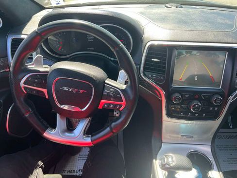 Used 2015 Jeep Grand Cherokee SRT w/ Luxury Group II AWD/4WD image 10