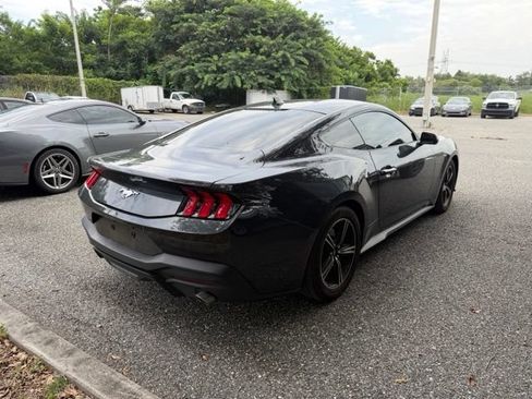 Used 2024 Ford Mustang Coupe RWD image 8