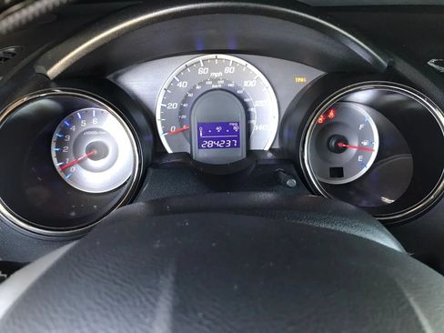 Used 2013 Honda Fit Sport image 17