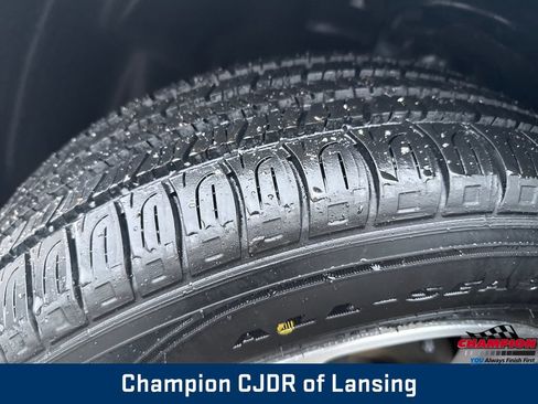 Used 2021 Jeep Cherokee Limited w/ Elite Package image 31