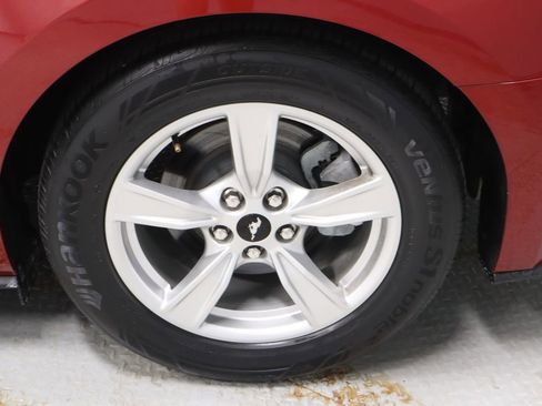Certified 2021 Ford Mustang Convertible RWD image 18