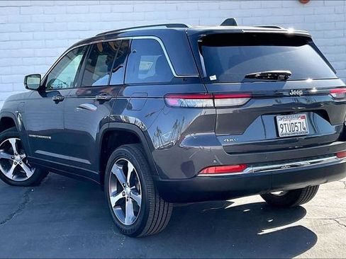 Used 2023 Jeep Grand Cherokee 4WD 4xe image 10