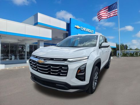 Used 2026 Chevrolet Equinox LT FWD image 7