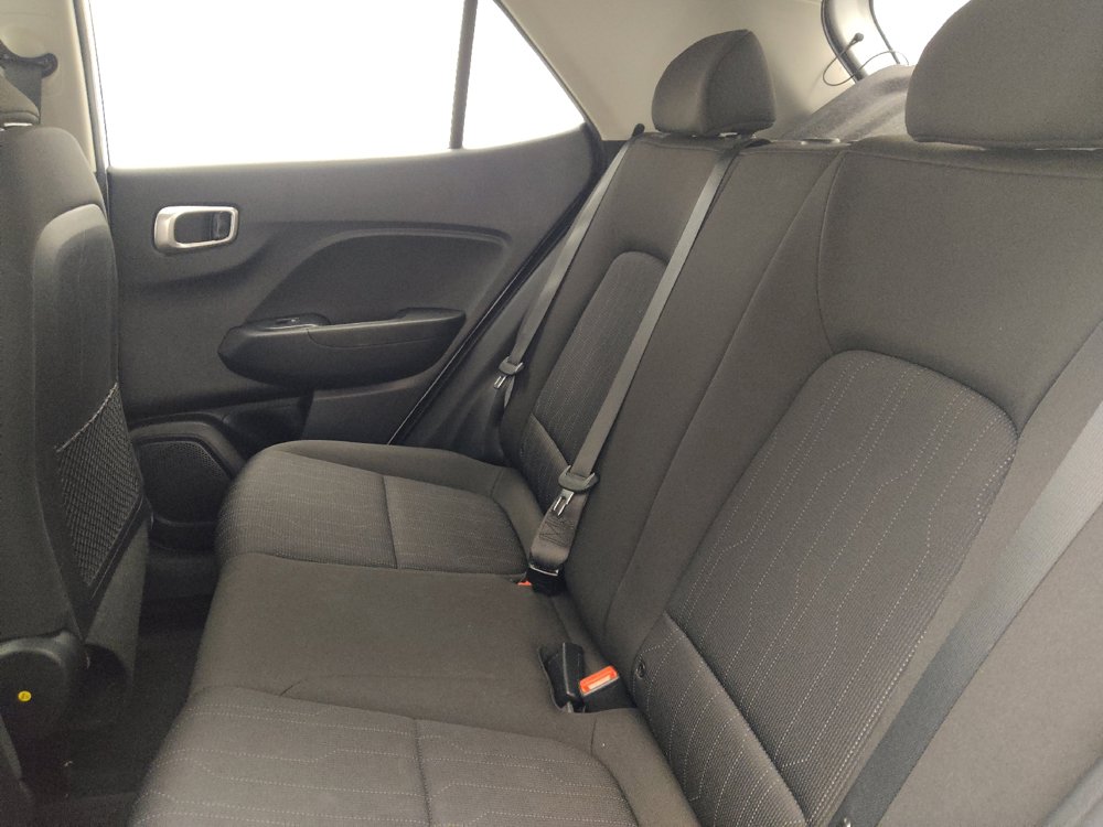 Used 2022 Hyundai Venue SE w/ Cargo Package FWD image 18