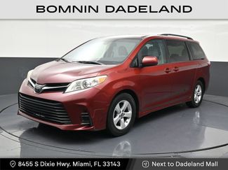 Used 2020 Toyota Sienna LE video 1