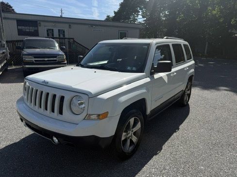 Used 2016 Jeep Patriot High Altitude AWD/4WD image 2