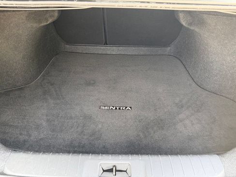 Used 2025 Nissan Sentra SV FWD image 7