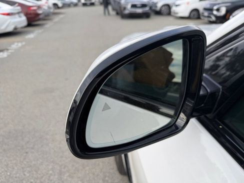 Used 2026 BMW X5 sDrive40i image 34