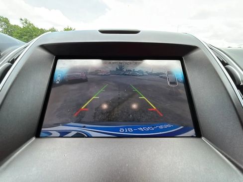 Used 2019 Ford Edge Titanium w/ Equipment Group 301A AWD/4WD image 11