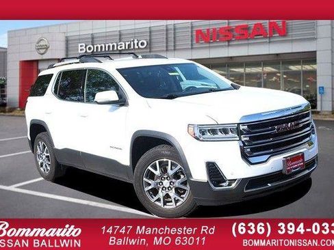 Used 2023 GMC Acadia SLT AWD/4WD image 1