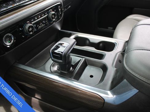Used 2024 Chevrolet Silverado 1500 LT Trail Boss w/ Protection Package AWD/4WD image 18