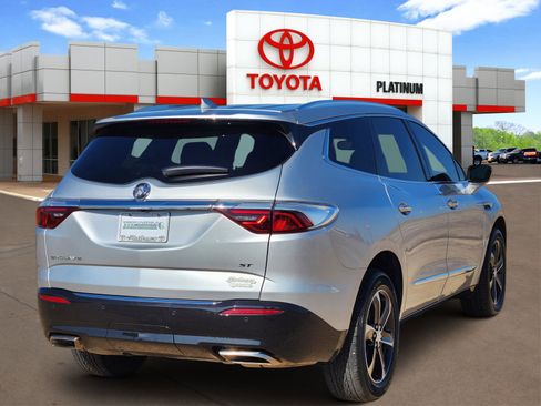 Used 2022 Buick Enclave Essence w/ Experience Buick Package image 4