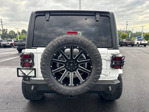 Used 2020 Jeep Wrangler Unlimited Rubicon AWD/4WD image 3