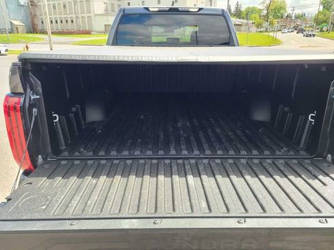 Used 2025 Toyota Tundra SR5 AWD/4WD image 12