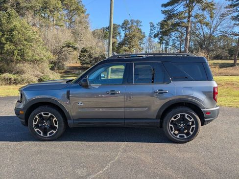 Used 2023 Ford Bronco Sport Outer Banks image 3