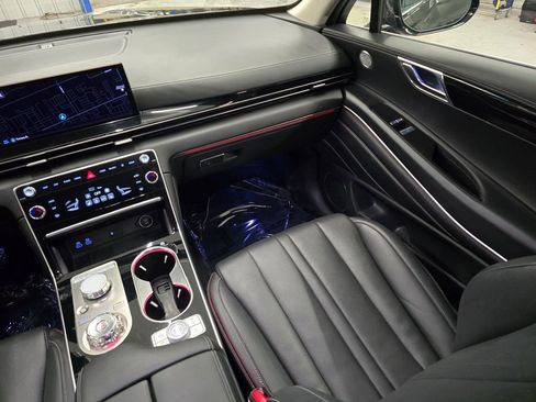 Used 2025 Genesis GV80 2.5T Standard AWD/4WD image 37