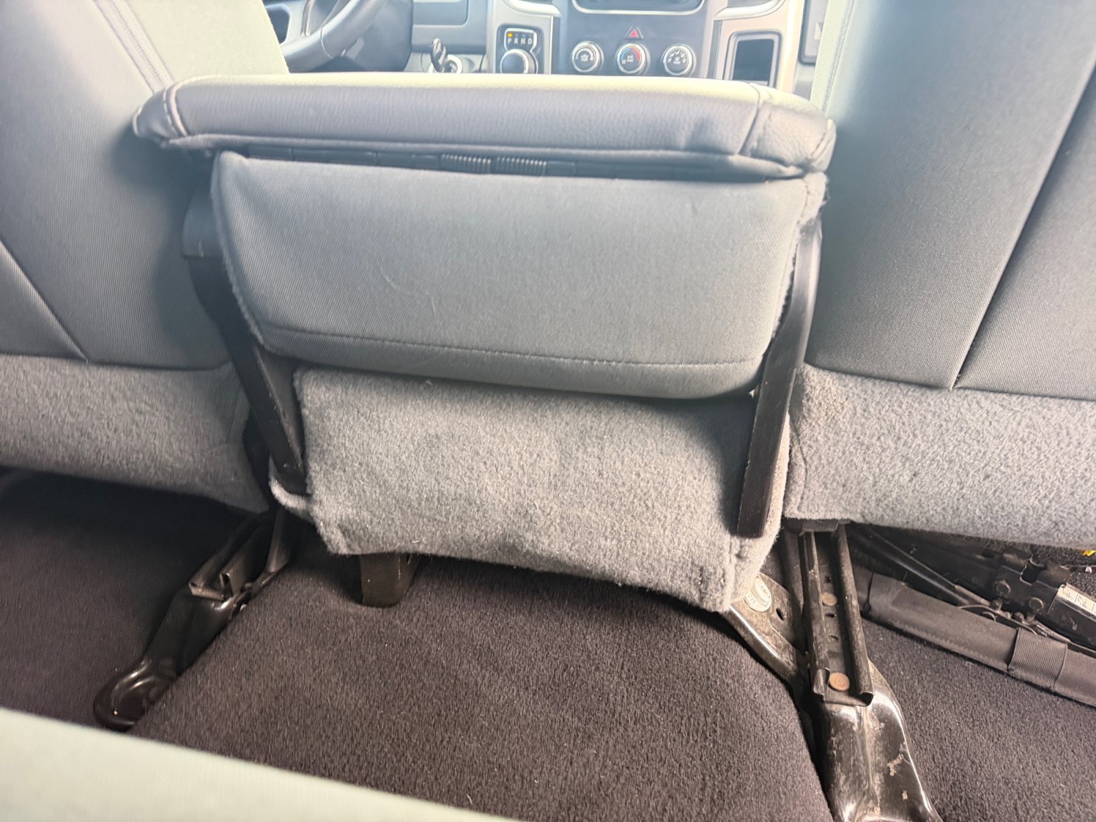 Used 2018 RAM 1500 Classic SLT AWD/4WD image 32