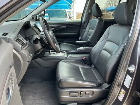 Used 2023 Honda Ridgeline RTL-E image 10