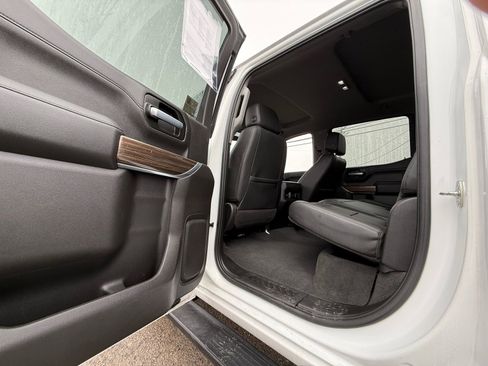 Used 2020 Chevrolet Silverado 1500 LT Trail Boss image 26