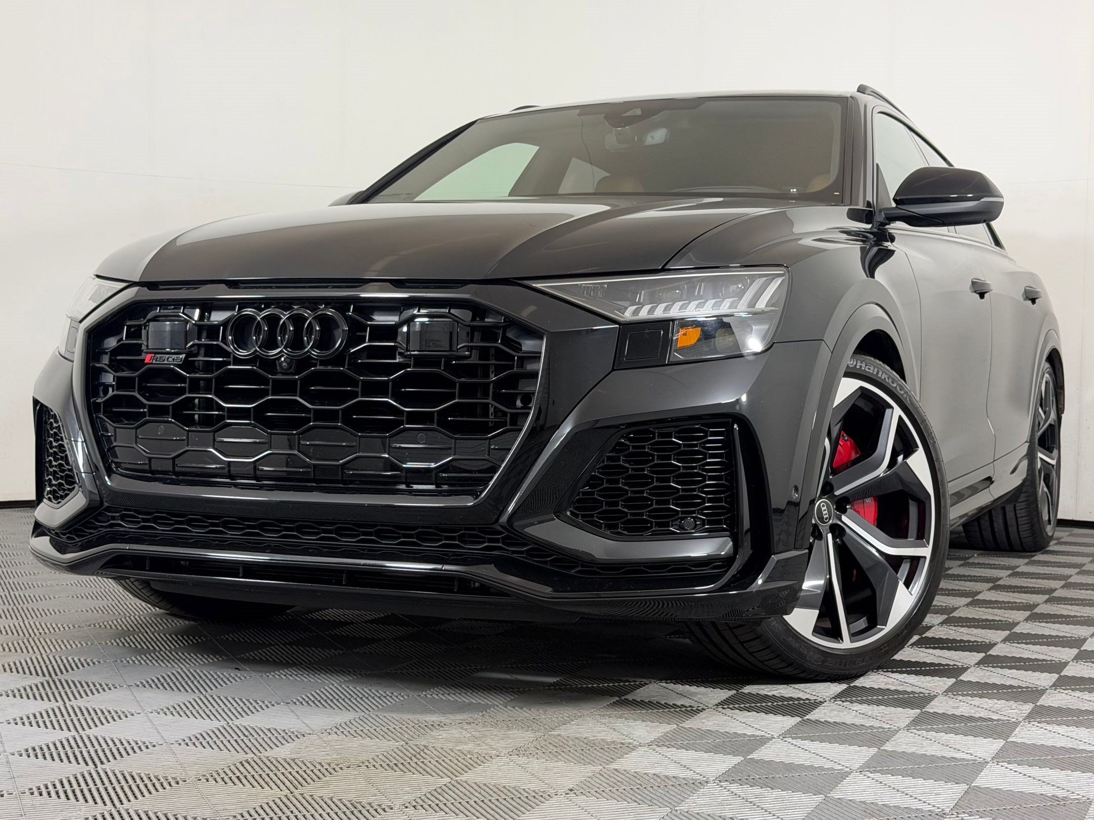 Used 2024 Audi RS Q8 w/ Black Optic Package AWD/4WD image 30