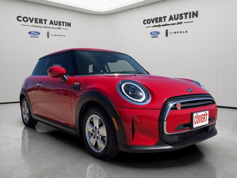 Used 2024 MINI Cooper 2-Door Hardtop FWD image 7