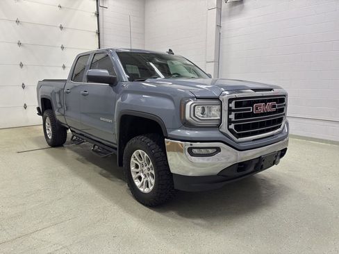 Used 2016 GMC Sierra 1500 SLE w/ SLE Value Package AWD/4WD image 2