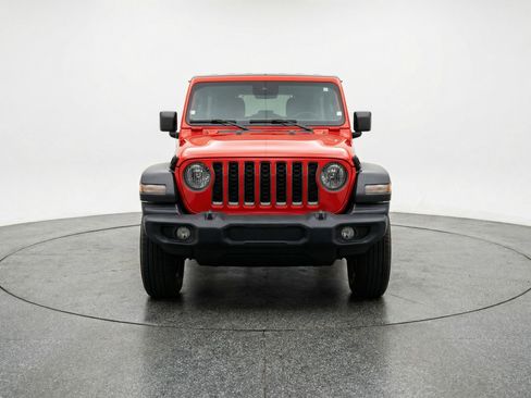 Used 2025 Jeep Wrangler Sport S image 2