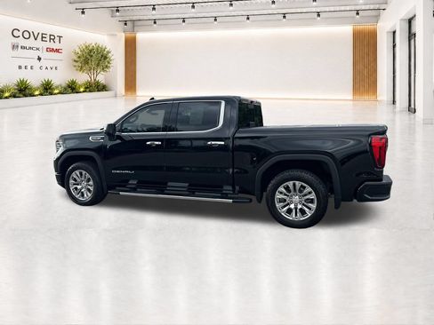 Used 2025 GMC Sierra 1500 Denali w/ Technology Package AWD/4WD image 7