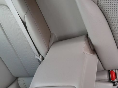 Used 2019 Genesis G70 2.0T Sport RWD image 43