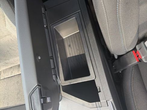 New 2026 Chevrolet Equinox EV LT image 16