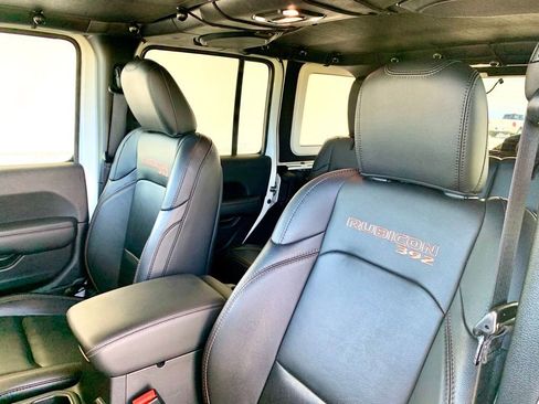 Used 2021 Jeep Wrangler Unlimited Rubicon w/ Trailer Tow Package AWD/4WD image 17
