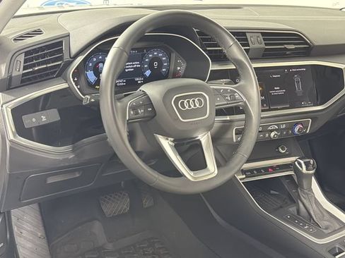 Used 2024 Audi Q3 2.0T Premium AWD/4WD image 2