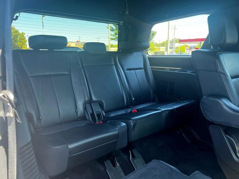 Used 2021 Ford Expedition XLT image 29