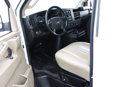 Used 2022 Chevrolet Express 2500 w/ Safety Package RWD image 15