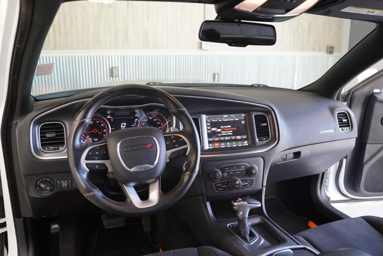 Used 2018 Dodge Charger R/T RWD image 11