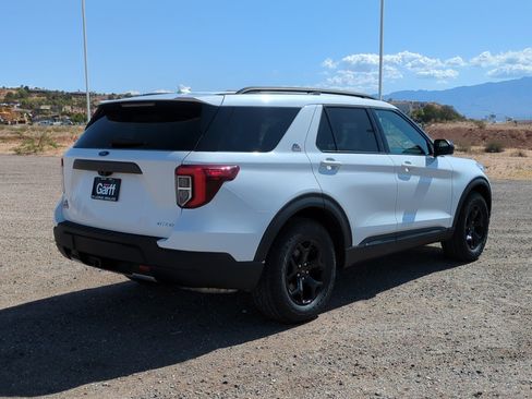 Used 2023 Ford Explorer Timberline w/ Timberline Technology Package AWD/4WD image 3