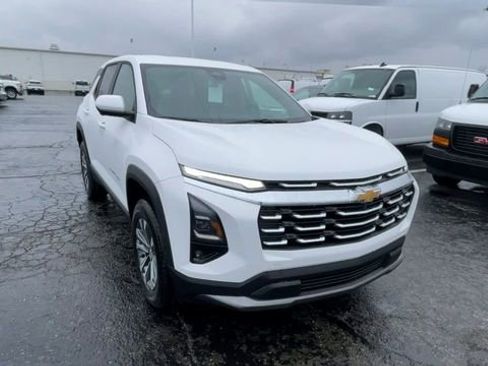 New 2026 Chevrolet Equinox LT w/ Safety and Technology Package image 4