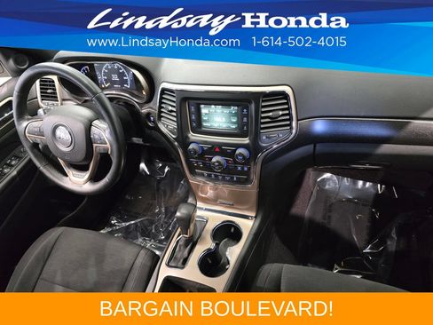 Used 2016 Jeep Grand Cherokee Laredo w/ Quick Order Package 23E AWD/4WD image 12