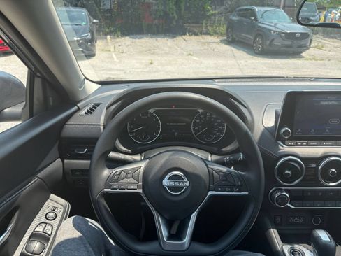 Used 2025 Nissan Sentra SV FWD image 24