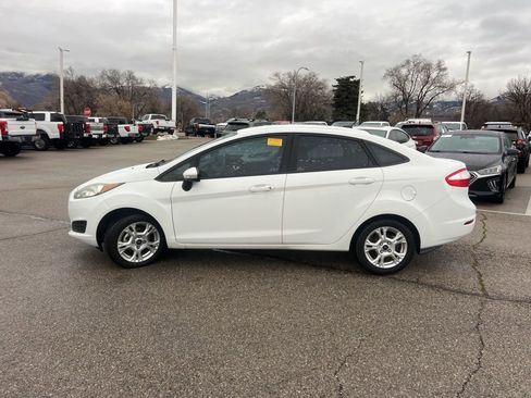 Used 2015 Ford Fiesta SE image 13