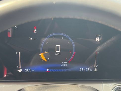 Used 2025 Chevrolet Trax LT w/ LT Convenience Package FWD image 39
