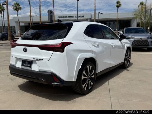 New 2026 Lexus UX 300h AWD image 7