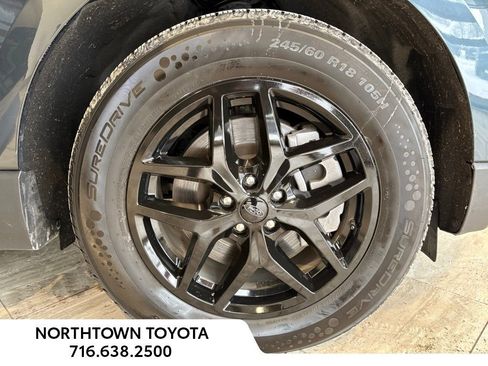 Used 2024 Ford Edge SEL image 25