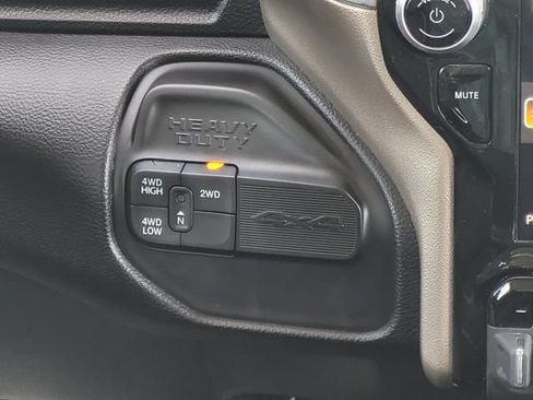 Used 2024 RAM 2500 Laramie w/ Safety Group AWD/4WD image 19