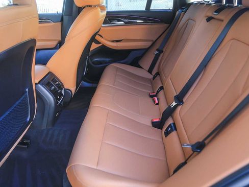 Used 2025 BMW X4 xDrive30i image 15