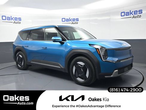 New 2026 Kia EV9 Wind AWD/4WD image 1
