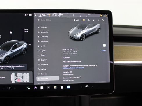 Used 2021 Tesla Model Y Long Range image 16