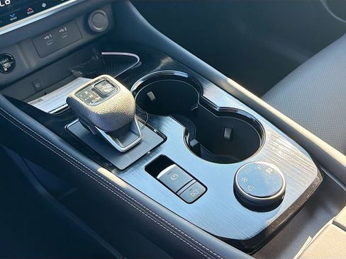 New 2026 Nissan Rogue Platinum image 17